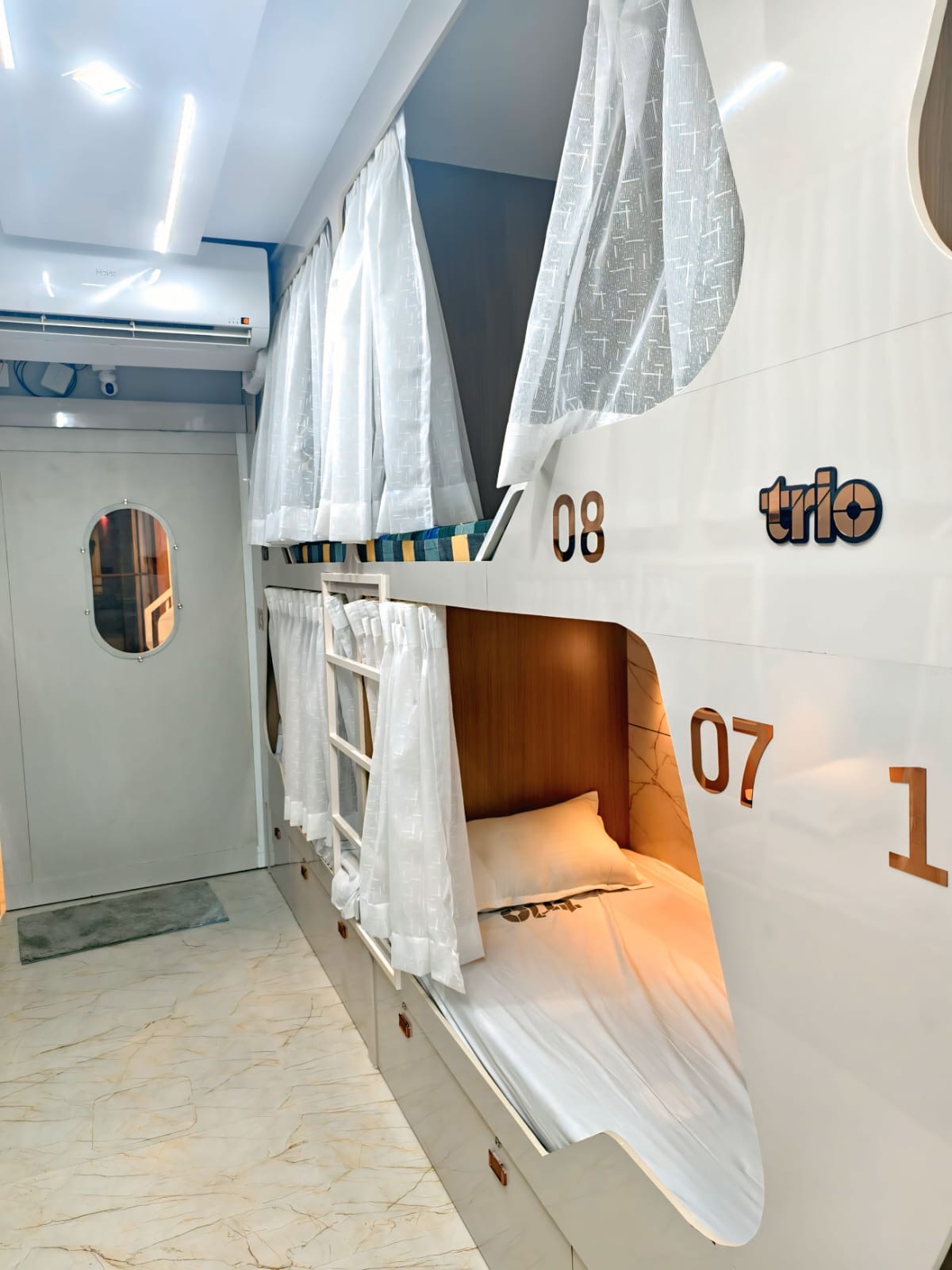Property gallery image 1