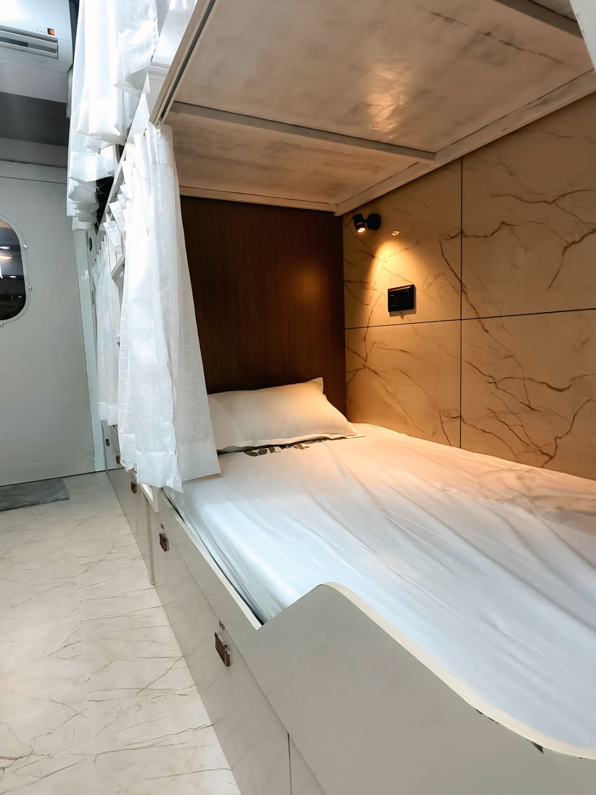Property gallery image 2