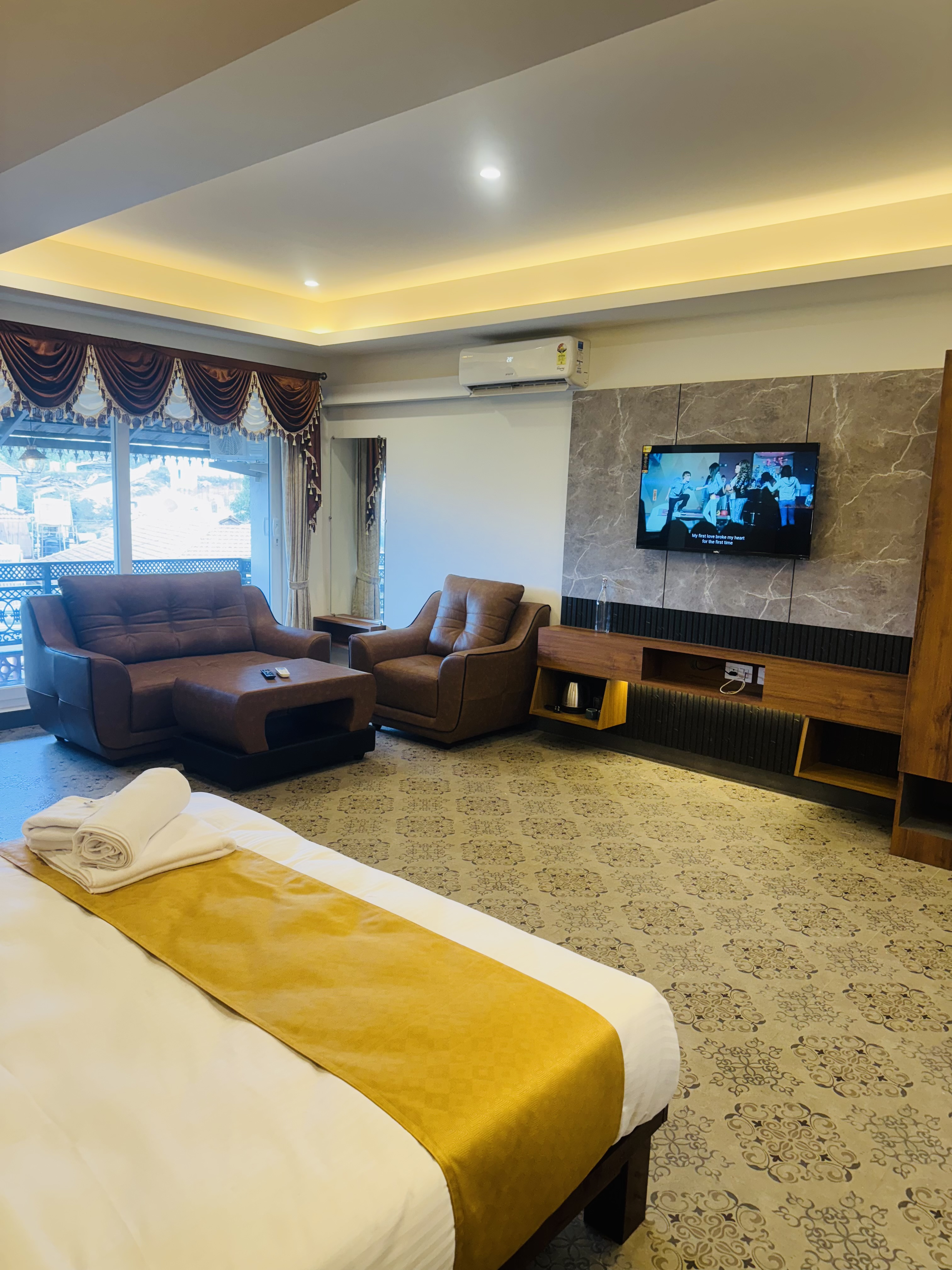 Property gallery image 16
