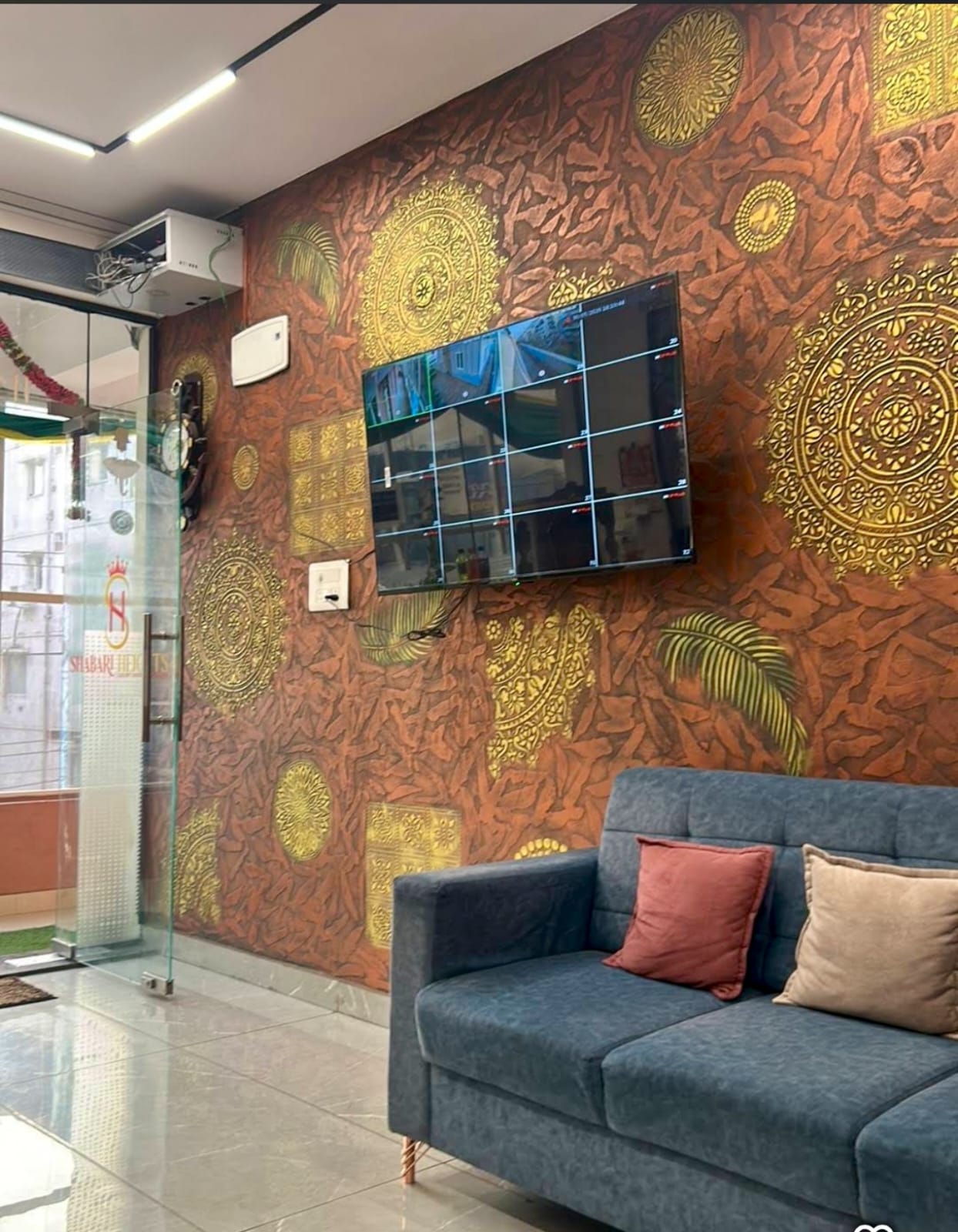 HOTEL SHABARI HEIGHTS gallery