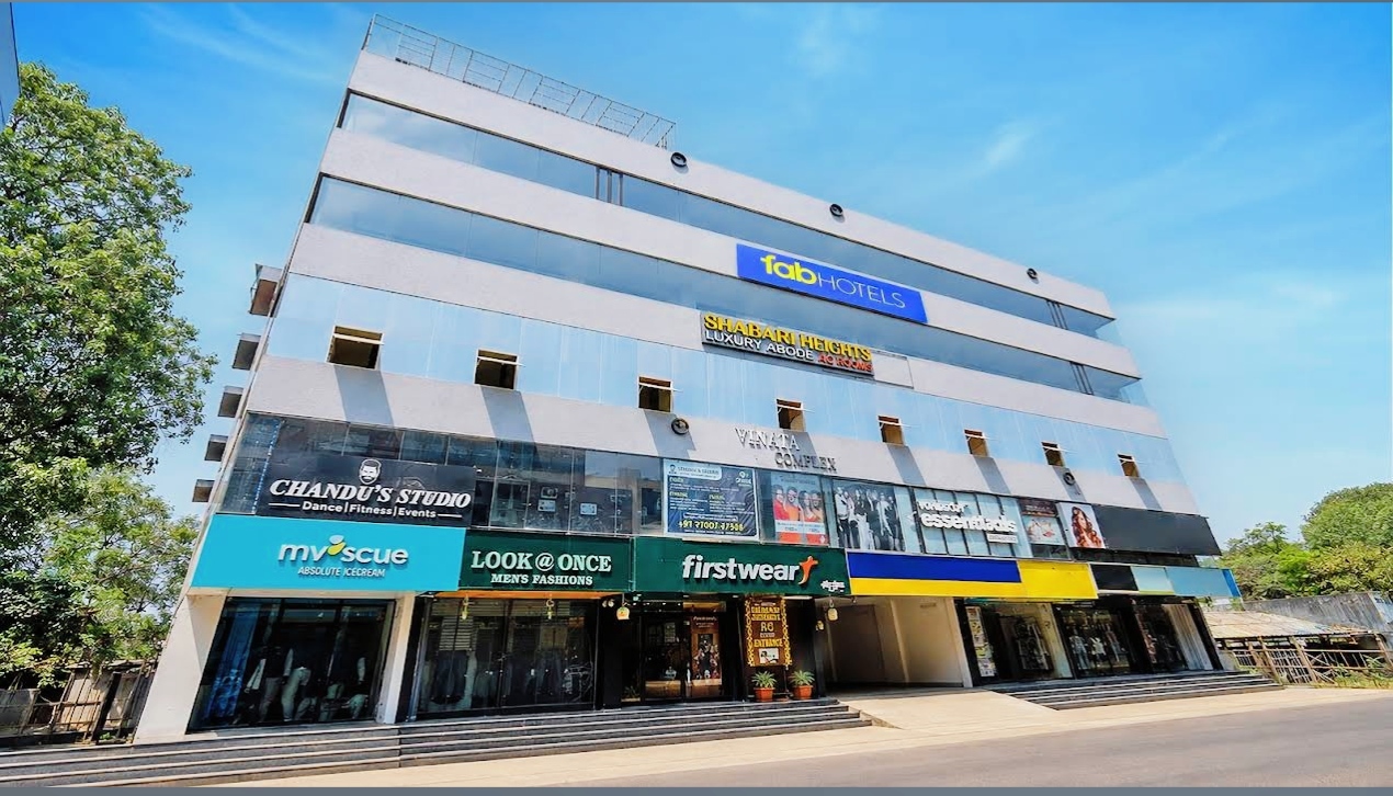 HOTEL SHABARI HEIGHTS gallery
