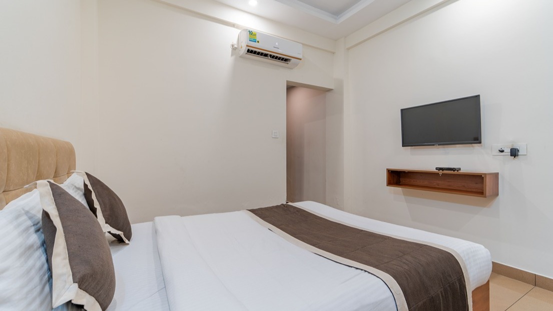 Queen Room Without Balcony