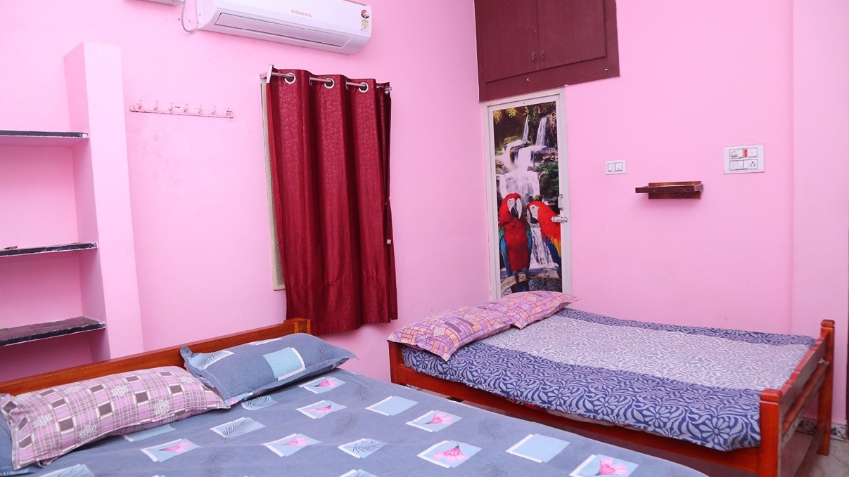 Deluxe Room 2