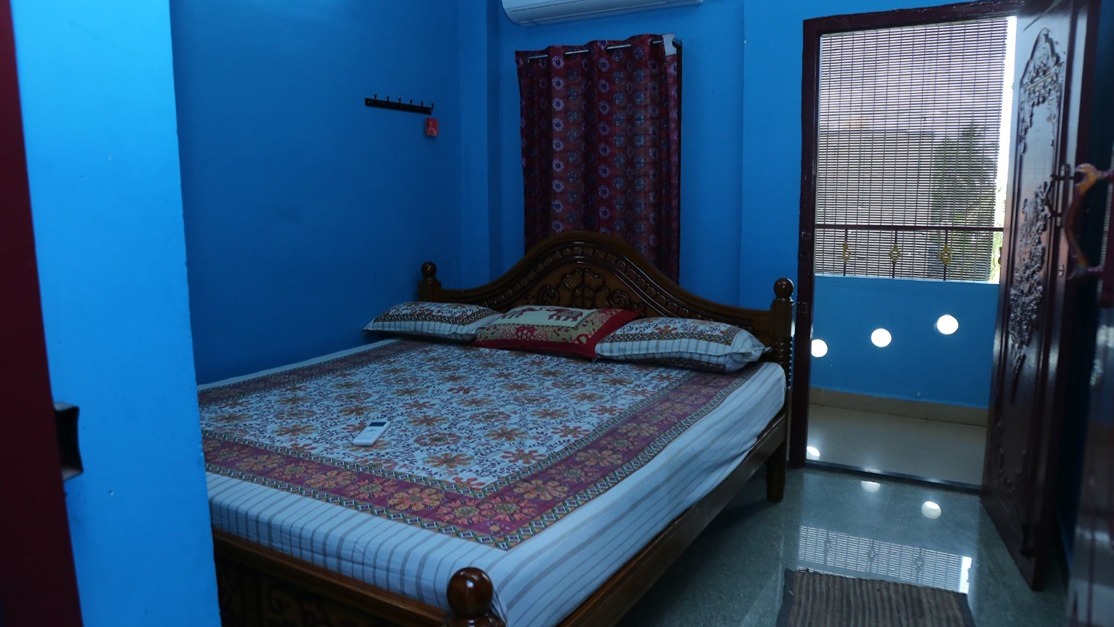 Family Room 6