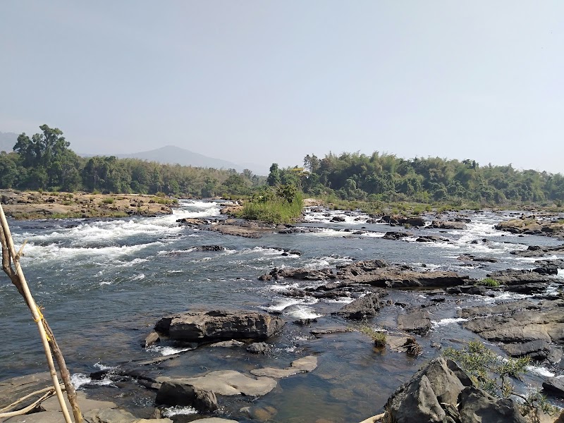 Paniyeli Poru