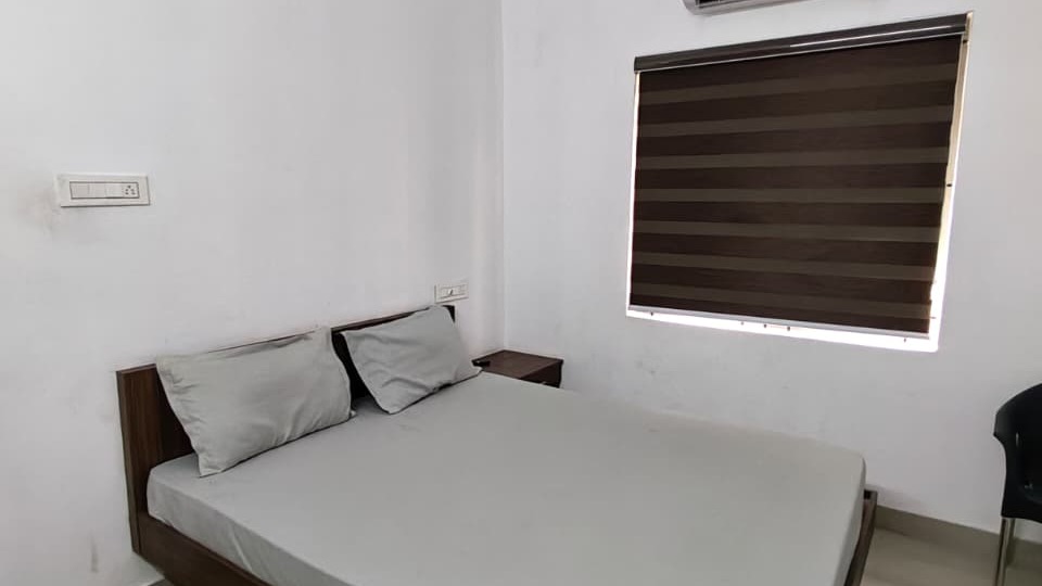 Executive Non Ac Room image 4