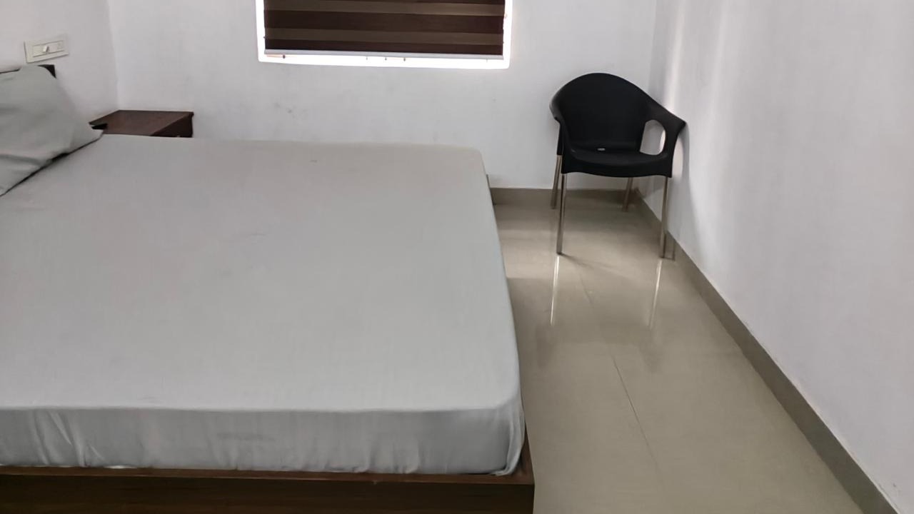 Executive Non Ac Room image 5