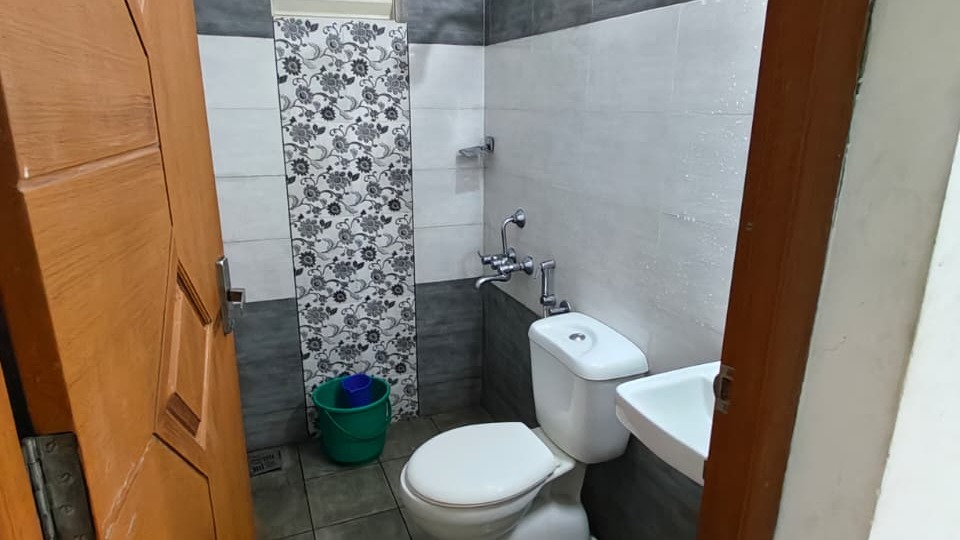 Executive Non Ac Room image 6