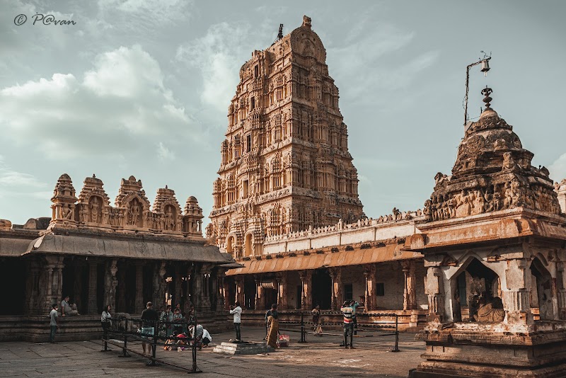 Virupaksha temple (main temple of hampi)